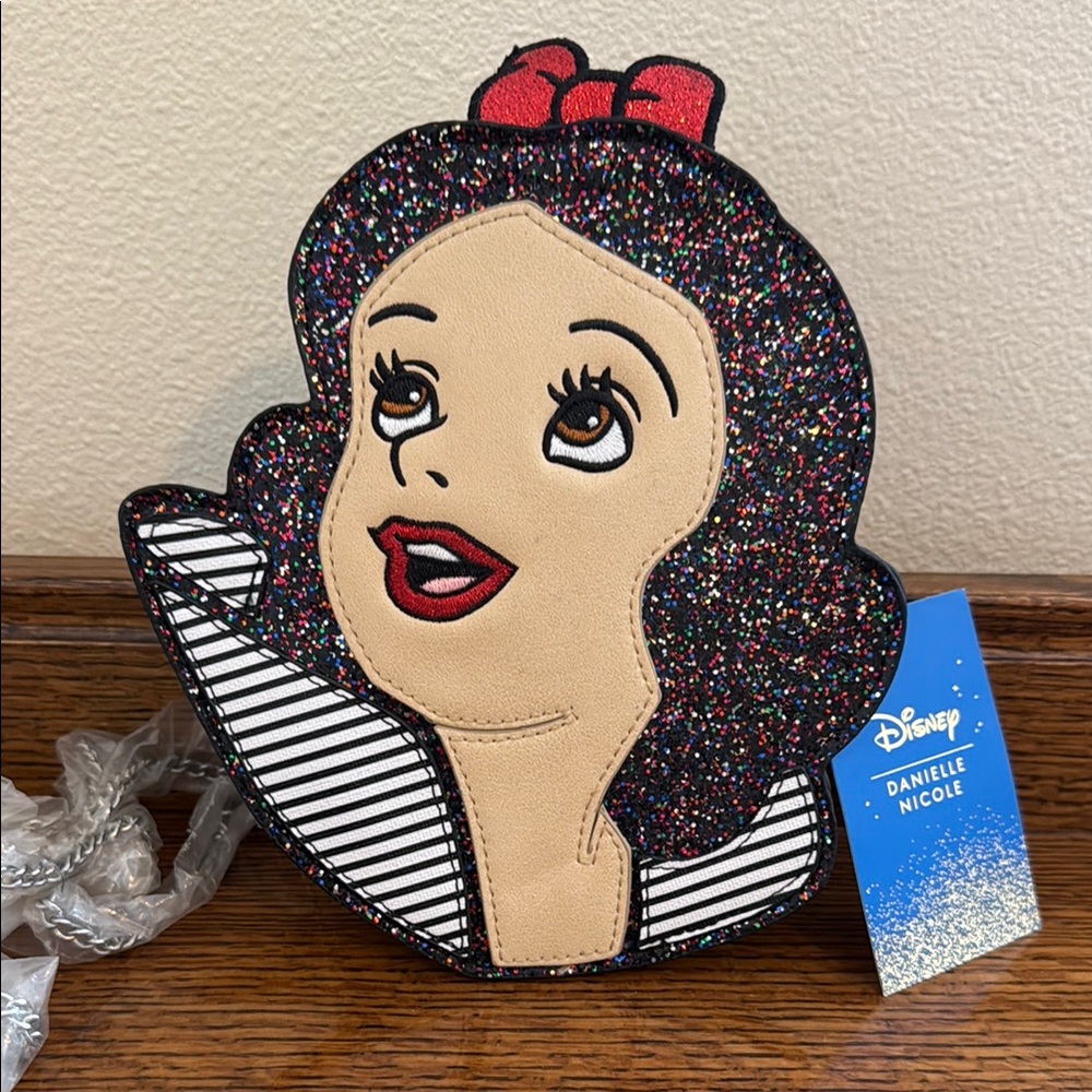 Disney Danielle Nicole Snow White Glitter Bag